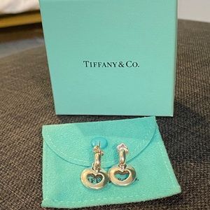 💯 authentic Tiffany & Co. Stencil Heart Earring